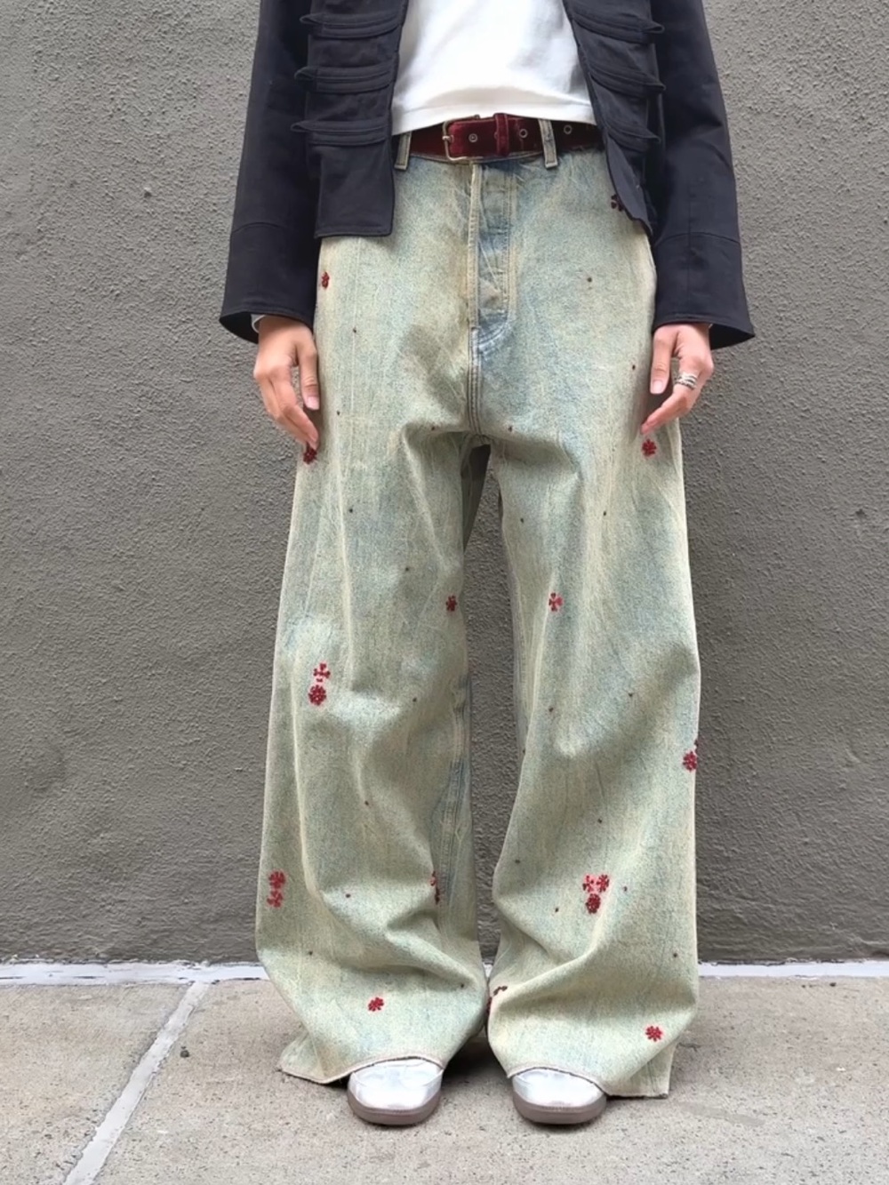 Like-new TONE DEAF STUDIOS Baggy Hand Beaded Unisex Jeans M x 31